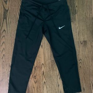 🆕 Nike tight fit dry fit leggings TAGS ON